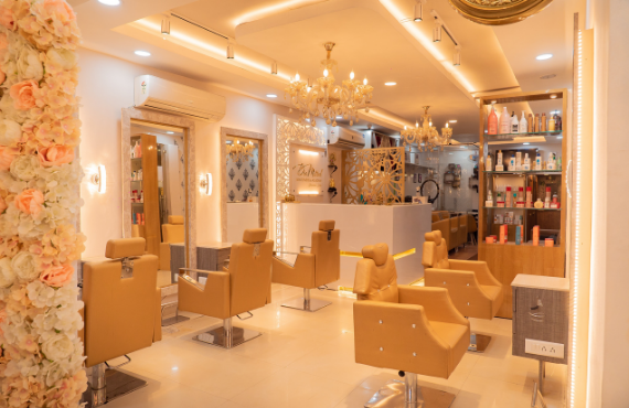 Best luxury make up salon Mohali
